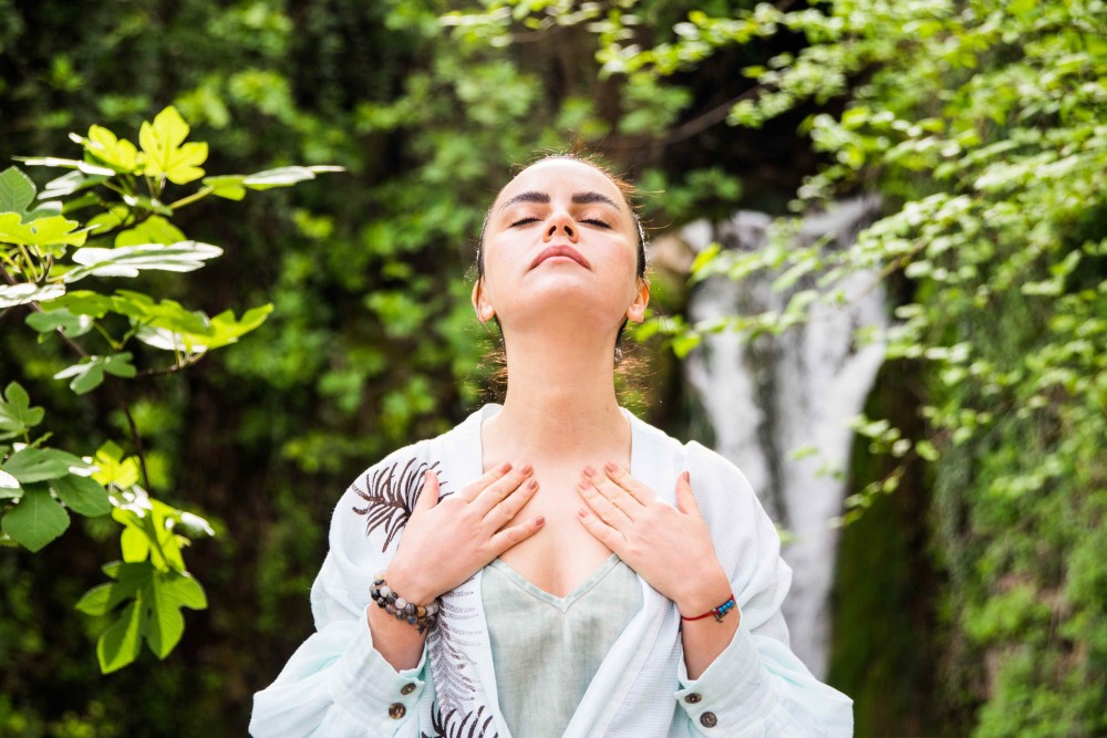 nihan buyukaksu kimdir nihan ile yuz yogasi ni kesfet nasil ortaya cikti guzellik sirlari neler iste aciklamalari